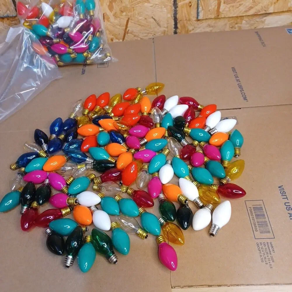 Lot 110 Colored Christmas Light Bulbs - C 7 Show Light Multicolor Some Blink
